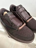 Travis scott velvet brown nike reverse, Ophalen of Verzenden, Zo goed als nieuw, Bruin