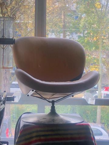 fauteuil beschikbaar voor biedingen