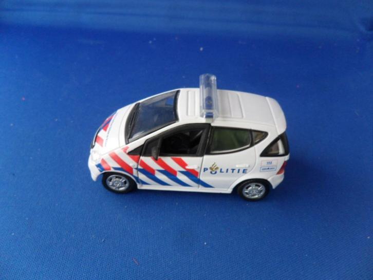 model auto 1.43 Mercedes Benz A Klasse Politie Ned. HONGWELL, Hobby en Vrije tijd, Modelauto's | 1:43, Zo goed als nieuw, Auto