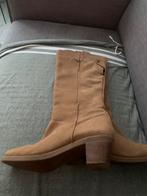 Mooie laarzen voor de brede kuit maat 40, Kleding | Dames, Schoenen, Hoge laarzen, Beige, Ophalen of Verzenden, Zo goed als nieuw