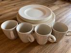 4 Dinerborden, ontbijtborden en koffiekopjes, Gebruikt, Ophalen of Verzenden, Bord(en), Effen