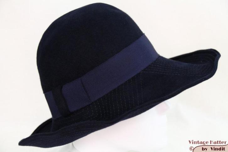 Kleine Vintage Dameshoed donker blauw met stiksels 54, Kinderen en Baby's, Kinderkleding | Petten en Hoeden, Gebruikt, Meisje