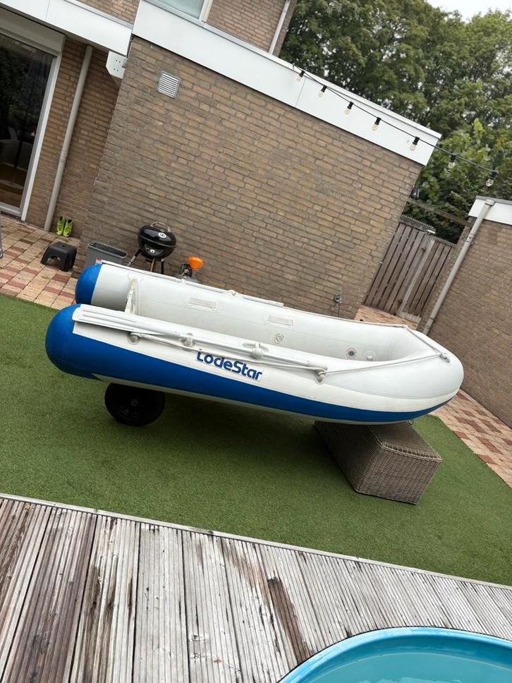 Rubberboot lode star+ 4 pk suzuki buitenboordmotor, Watersport en Boten, Bootonderdelen, Zo goed als nieuw, Motor en Techniek