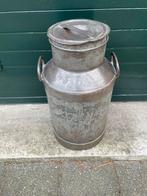 Oude, vintage melkbus, Ophalen