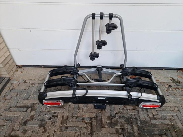 Thule EuroClassic 929 Kantelbare drager voor 3 Fietsen, Auto diversen, Fietsendragers, Zo goed als nieuw, Trekhaakdrager, 3 fietsen of meer