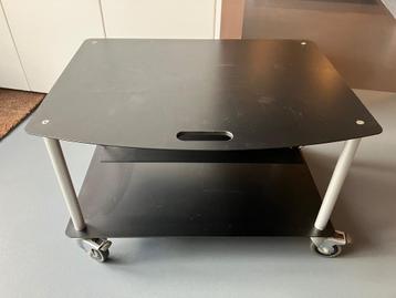 Design TV-trolley Max & Dirk beschikbaar voor biedingen