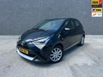 Toyota Aygo 1.0 VVT-i x-play | AUTOMAAT | A.CAMERA | BLUETOO, Gebruikt, Euro 6, 4 stoelen, Zwart