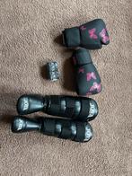 Kickboks set - Zo goed als nieuw!, Sport en Fitness, Vechtsporten en Zelfverdediging, Ophalen, Zo goed als nieuw, Overige, Vechtsportbescherming