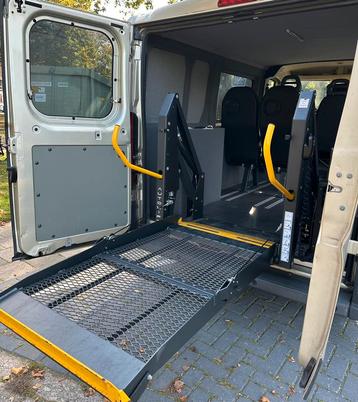 Rolstoel bus meerijder beschikbaar voor biedingen