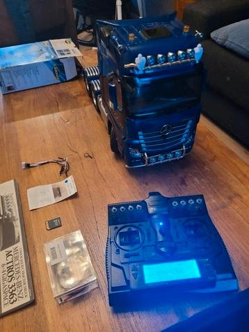 Tamiya Truck mercedes actros met BEIER ,rtr beschikbaar voor biedingen