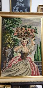 Geborduurde schilderij barok lijst vrouw met Bloemenmand, Antiek en Kunst, Ophalen of Verzenden