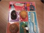 VINTAGE JAREN 70 BARBIE/CLONE PRUIKJES NIEUW in verpakking, Verzamelen, Poppen, Ophalen of Verzenden, Nieuw, Accessoires