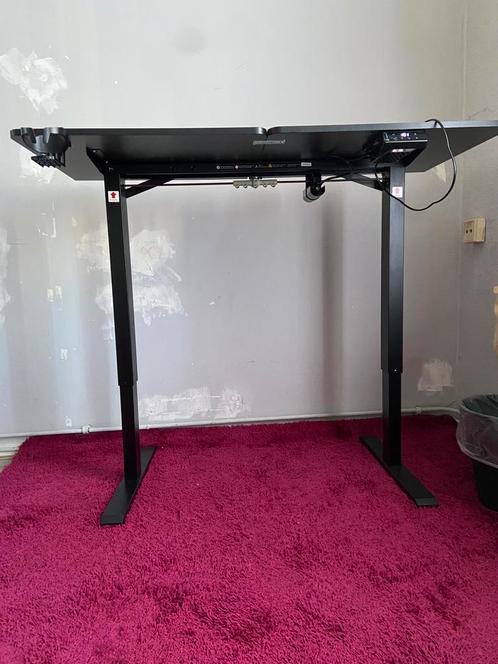 Electriche  Zit- sta bureau / zelf ophalen, Huis en Inrichting, Bureaus, Zo goed als nieuw, Ophalen of Verzenden