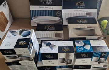 Divers ah royal van kempen en begeer servies borden kommen  beschikbaar voor biedingen