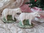Twee oude schaapjes van gips - CharmantGoed -, Diversen, Kerst, Ophalen of Verzenden, Gebruikt