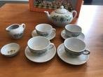Douwe Egberts serviesje in originele doos groene bloemetjes, Ophalen, Zo goed als nieuw, Glas, Overige stijlen