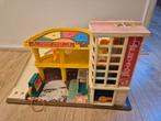 Vintage Fisher Price autogarage met auto's, Kinderen en Baby's, Speelgoed | Fisher-Price, Ophalen, Gebruikt, Speelset