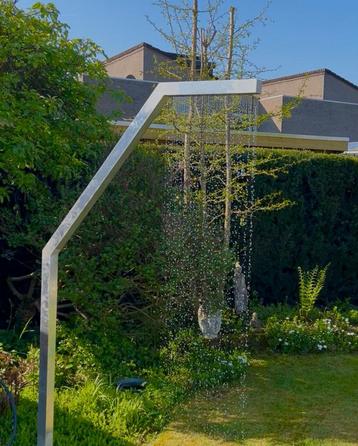 Tuindouche beschikbaar voor biedingen