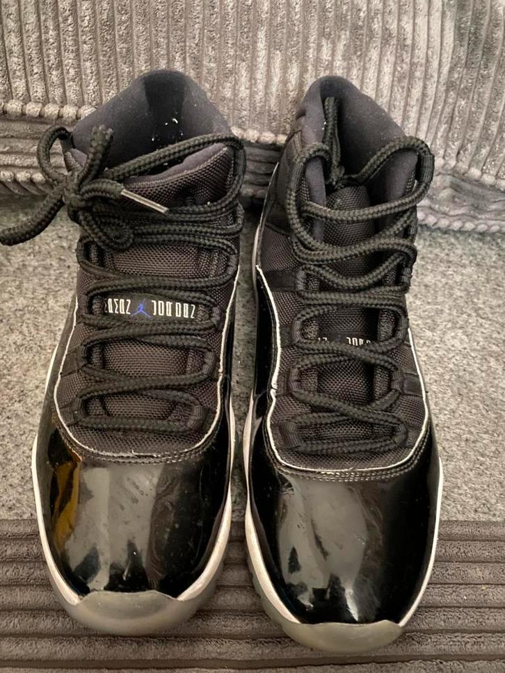 Jordan 11 Retro “Space Jam” – Maat 41 (EU), Sport en Fitness, Basketbal, Ophalen of Verzenden