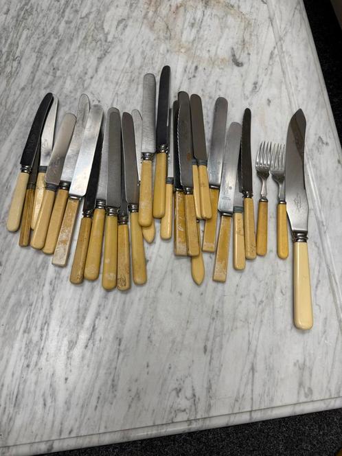 Antiek Bestek Set - Messen en Vorken met Crème Handvatten (V, Antiek en Kunst, Antiek | Bestek, Ophalen of Verzenden