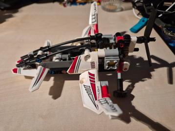 Lego Technic Ultralight helikopter 42057 beschikbaar voor biedingen