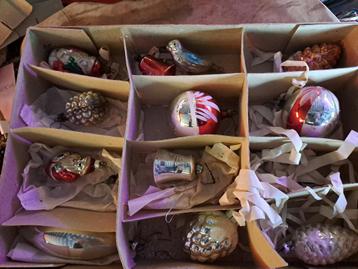 vintage kerstballen / ornamenten (8) beschikbaar voor biedingen