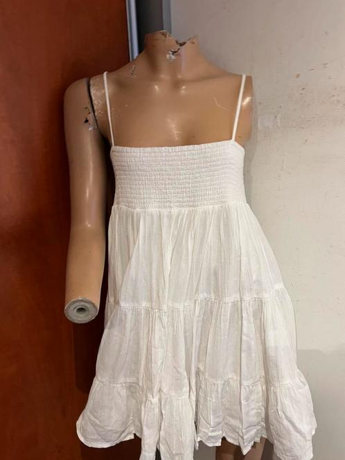 ZARA jurk maat xs NIEUW, Kleding | Dames, Jurken, Nieuw, Maat 34 (XS) of kleiner, Wit, Knielengte, Ophalen of Verzenden