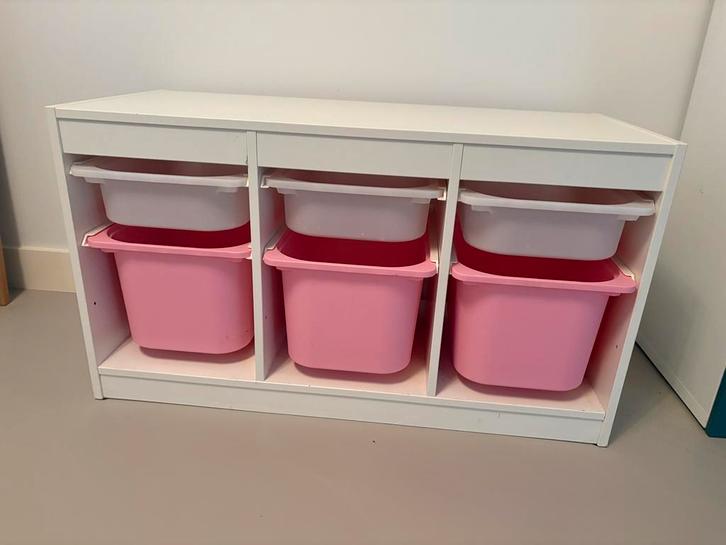 Ikea Trofast Opbergkast met Roze en witte Bakken, Kinderen en Baby's, Kinderkamer | Commodes en Kasten, Gebruikt, Kast, Minder dan 90 cm