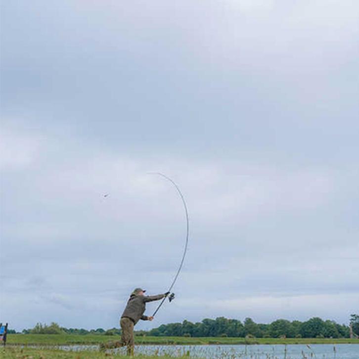 2x Avid amplify hengels 12ft 3.5LB Nieuw incl. foudraal, Watersport en Boten, Hengelsport | Karpervissen, Nieuw, Werphengel, Ophalen