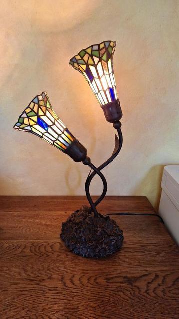 Antiek Tifannylamp / Antiek Tiffany art deco table lamp beschikbaar voor biedingen