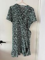 Mooie wikkeljurk van Pigalle, maat 42, Kleding | Dames, Jurken, Blauw, Maat 42/44 (L), Ophalen of Verzenden, Zo goed als nieuw