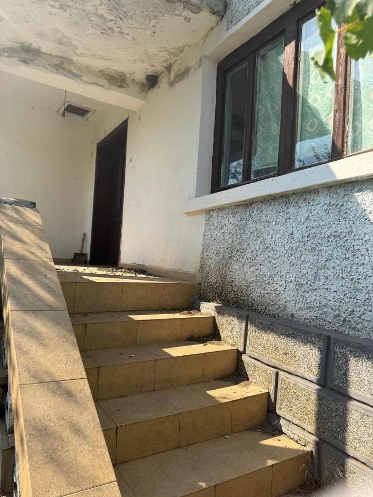 Huis in Bulgarije/House with land for sale in Bulgaria, Huizen en Kamers, Buitenland, Overig Europa, Woonhuis, Dorp, Verkoop zonder makelaar