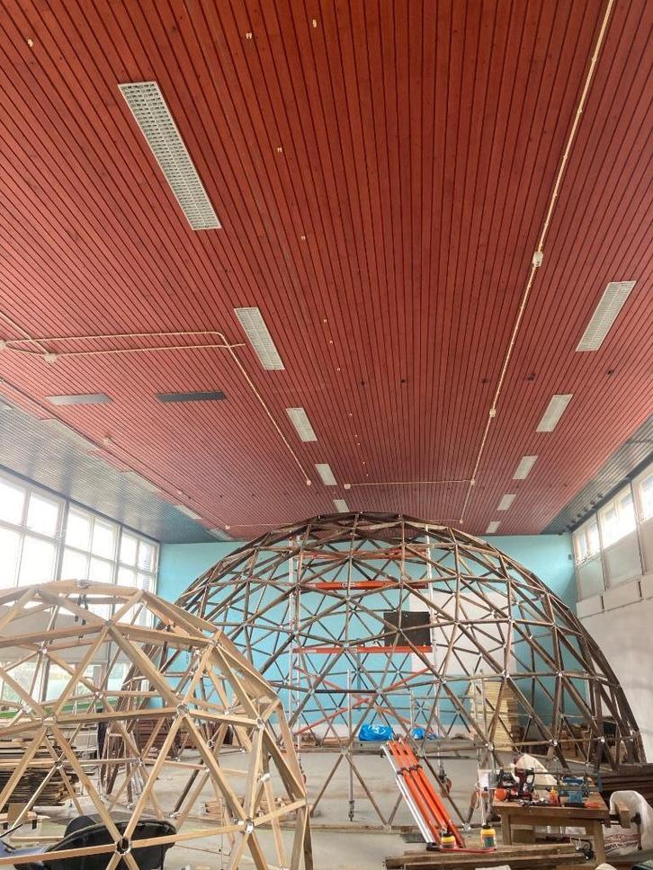 555 balken geodesic dome / DroomDome van hergebruikt azobé, Caravans en Kamperen, Tenten, tot en met 6, Nieuw, Ophalen