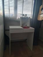 Ikea bureau in zeer nette staat, Ophalen, Gebruikt