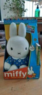 Partij pluche Nijntje in giftbox met DVD, Ophalen of Verzenden, Nieuw, Konijn