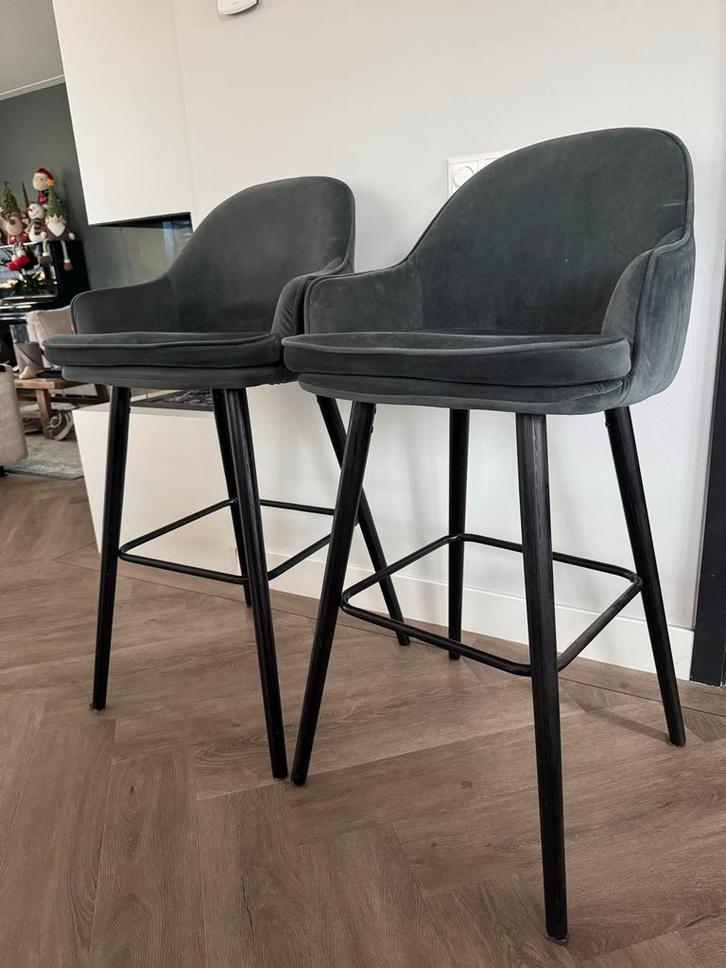 2 groene velvet barkrukken Eleonora - Zo goed als nieuw, Huis en Inrichting, Barkrukken, Zo goed als nieuw, 60 tot 90 cm, Hout