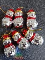 KERST: 6 prachtige zilver met rood sneeuwpopjes hangers, Ophalen of Verzenden, Zo goed als nieuw