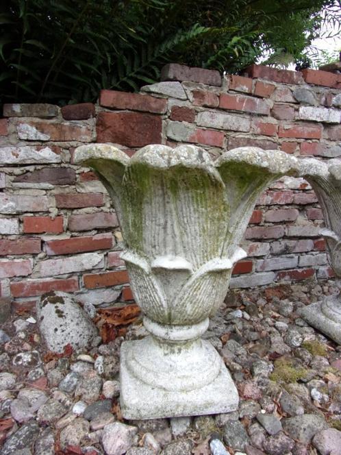 TUINVAAS GROTE HOGE TUINVAAS BETON VINTAGE GESCHULPTE RAND, Tuin en Terras, Tuinvazen, Gebruikt, Ophalen