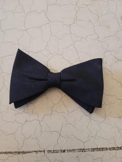 Vintage zwarte vlinderstrik foto 1 t/m 4, Kleding | Heren, Stropdassen, Zo goed als nieuw, Effen, Zwart, Ophalen of Verzenden