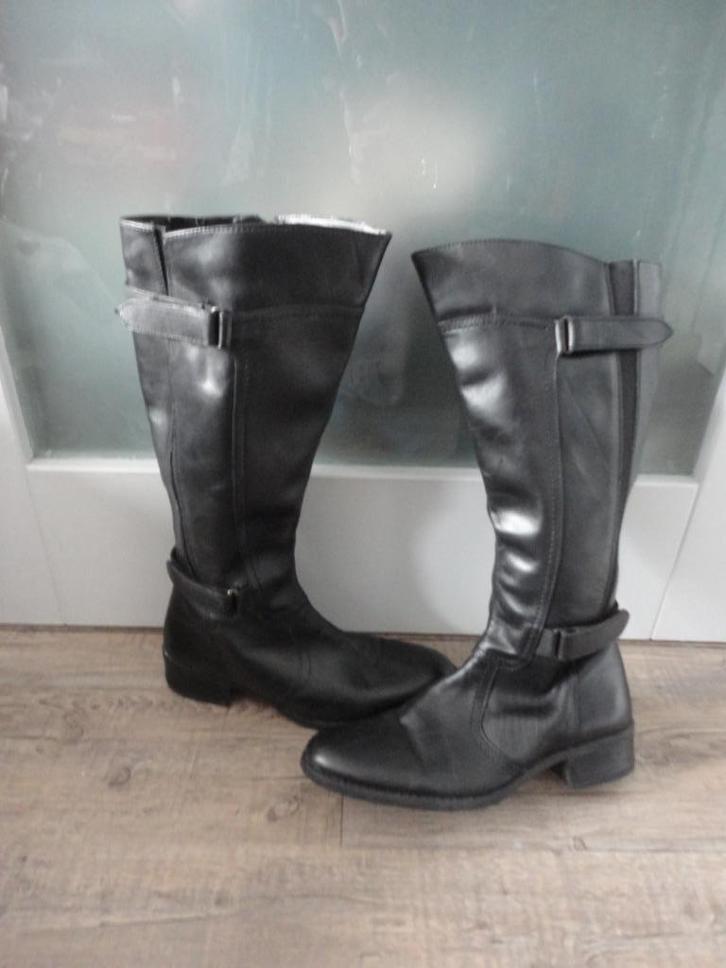 ZGAN ZWARTE HOGE LEREN LAARZEN  MAAT 38, Kleding | Dames, Schoenen, Zo goed als nieuw, Hoge laarzen, Zwart, Ophalen of Verzenden