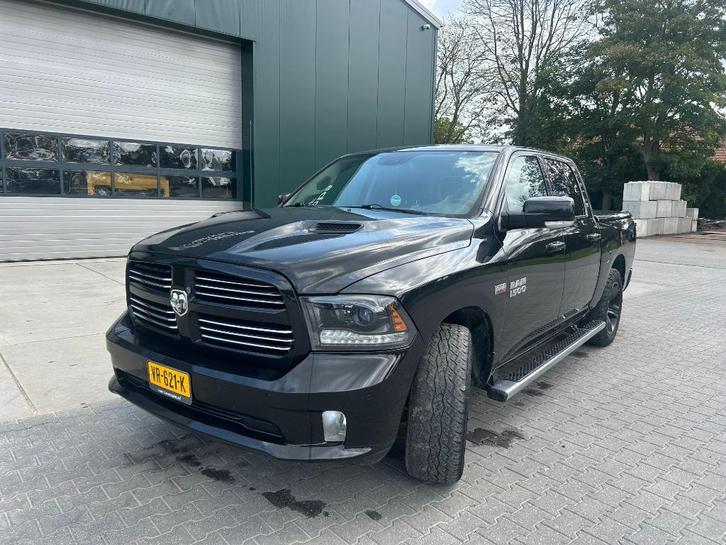 Dodge RAM 1500  2015, Auto's, Bestelauto's, Bedrijf, 4x4, ABS, Achteruitrijcamera, Airbags, Airconditioning, Bluetooth, Boordcomputer