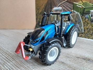 Valtra T214 Blue Metallic Wiking  beschikbaar voor biedingen