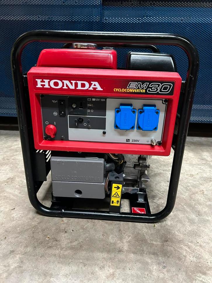 Honda EM30 generator, Doe-het-zelf en Verbouw, Gereedschap | Overige machines, Zo goed als nieuw, Ophalen of Verzenden