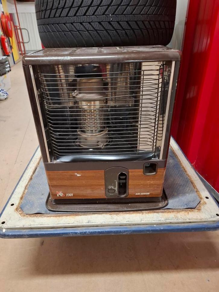 Kero 2301 Petroleumkachel - Vintage, Huis en Inrichting, Kachels, Gebruikt, Vrijstaand, Petroleumkachel, Overige brandstoffen