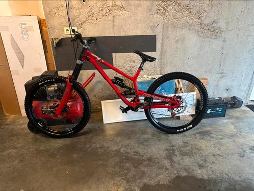 Commencal furious race L, downhill mountainbike, Fietsen en Brommers, Fietsen | Mountainbikes en ATB, Gebruikt, Overige merken