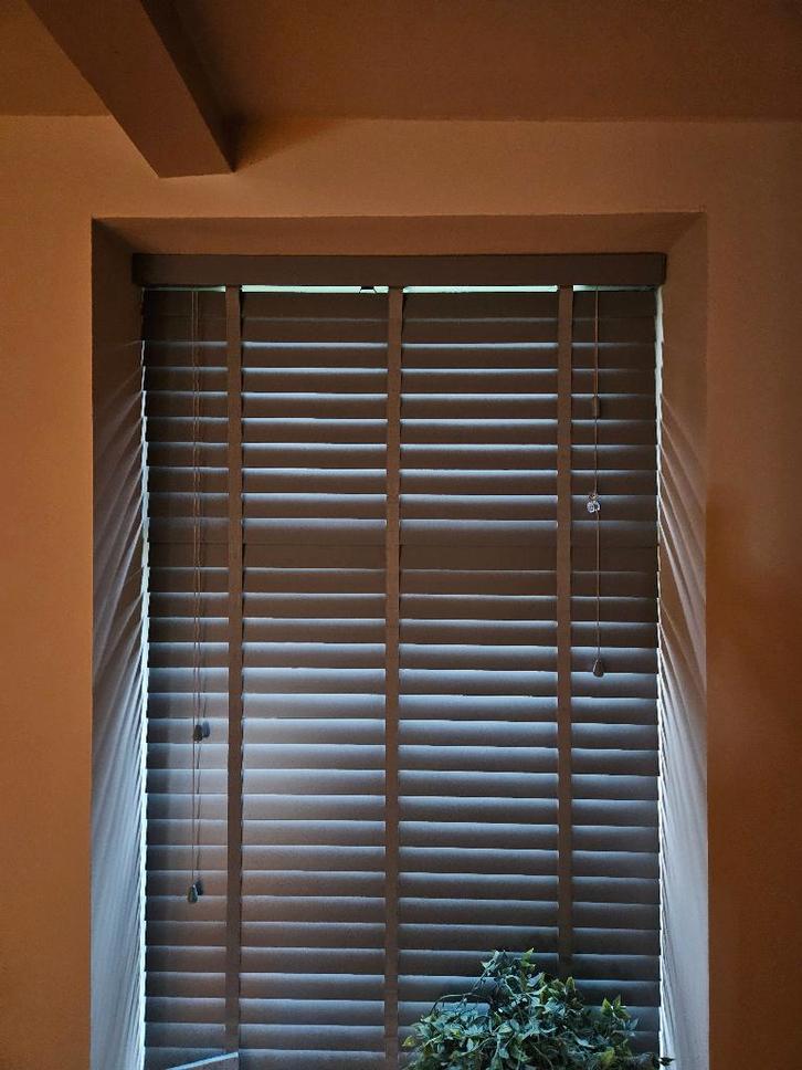 houten jaloezieën, taupe, zo goed als nieuw!, Huis en Inrichting, Stoffering | Gordijnen en Lamellen, Zo goed als nieuw, 150 tot 200 cm