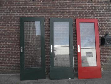 hardhouten buitendeur 83  -  88  en 93 en 78 breed beschikbaar voor biedingen