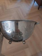 Metalen vergiet met voetjes, Ophalen of Verzenden, Gebruikt