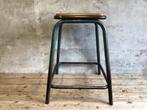 Vintage industriele kruk | atelierkruk | schoolkruk Frankrij, Ophalen of Verzenden, Gebruikt, Hout