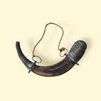 Fraaie antieke kruithoorn met mooi beslag, Antiek en Kunst, Ophalen of Verzenden